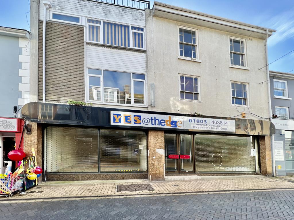 Lot: 109 - PROPERTY WITH CONSENT FOR CONVERSION INTO TWO RETAIL UNITS AND THREE FLATS -